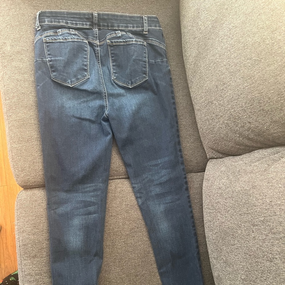 Butt I love you jeans size 9/29